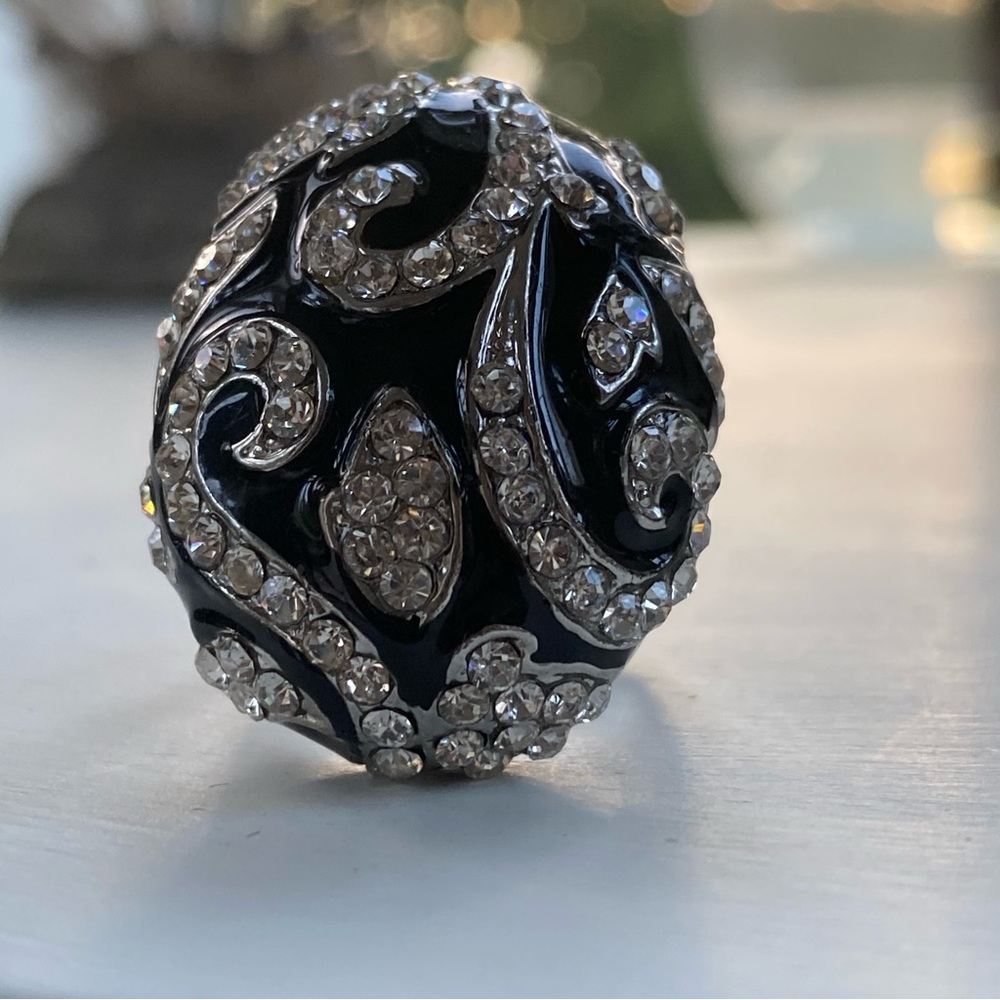 Black & Rhinestone Stretch Ring - Picture 4 of 9
